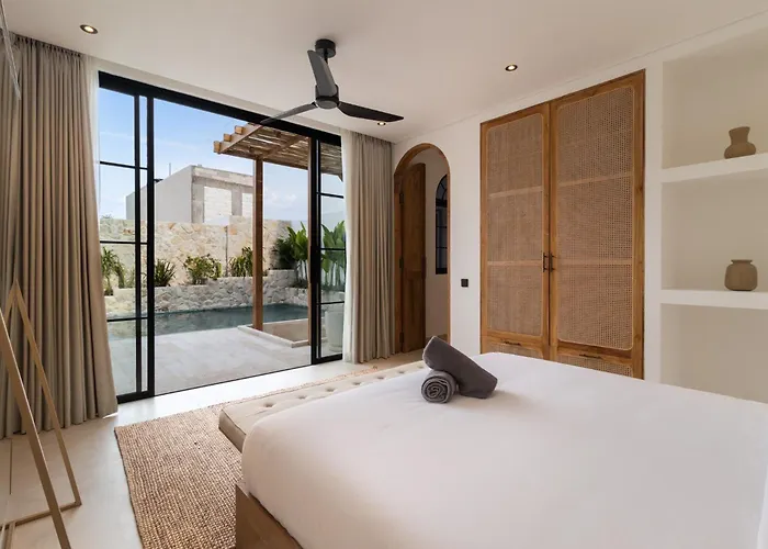 Santika - By Yolla Hospitality Villa